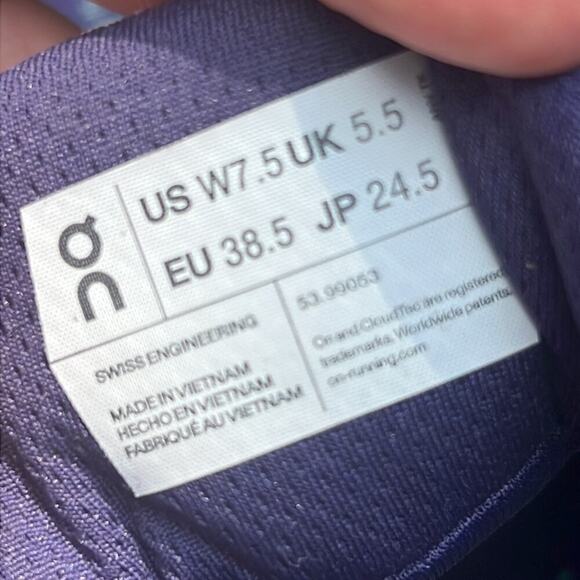 ON Running Women's Cloudtrax Hiking Boots, Reseda - Bright Lavender - Picture 15 of 17